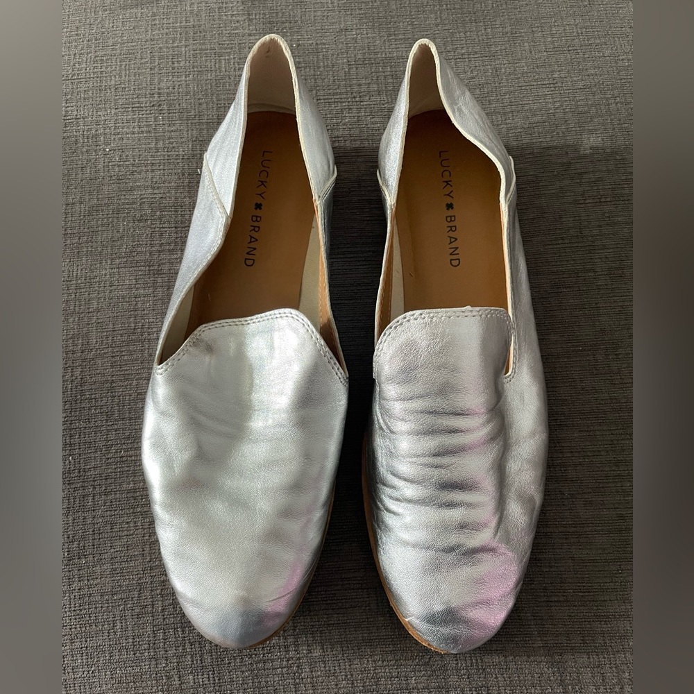 Silver soft leather flats Lucky Brand